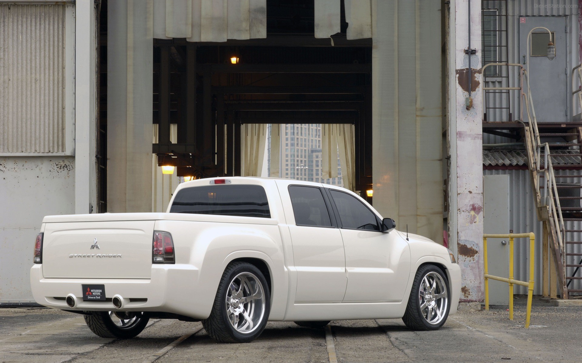 Mitsubishi Street Raider Concept